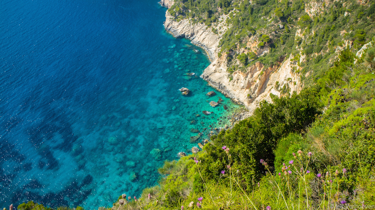 10 bezienswaardigheden Zakynthos uitzicht vanaf kliffen