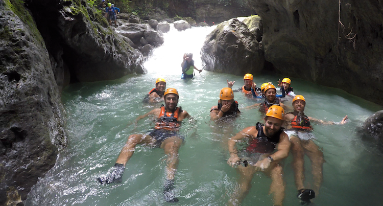 Backpacken Filipijnen alleen canyoning