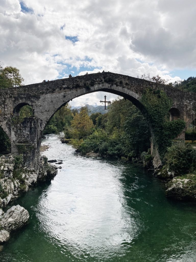 Cangas de Onis picos de europa spanje