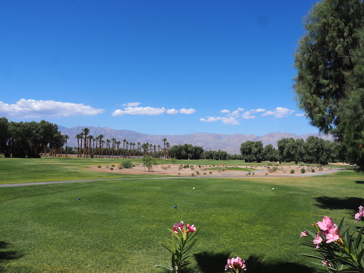 Death Valley bezienswaardigheden Furnace Creek Golf course