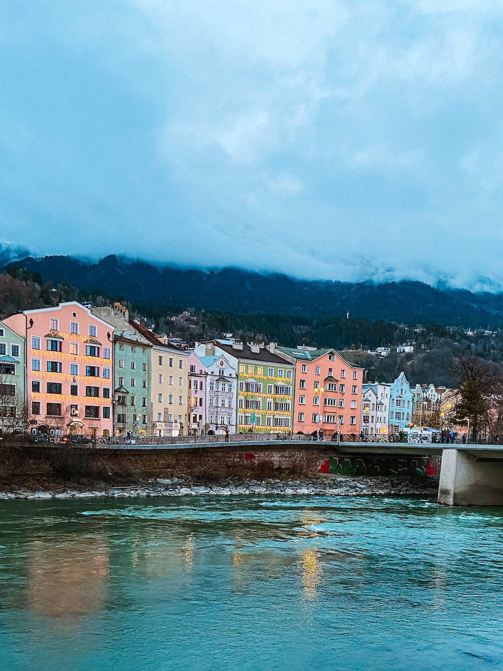 Gekleurde huizen in Innsbruck