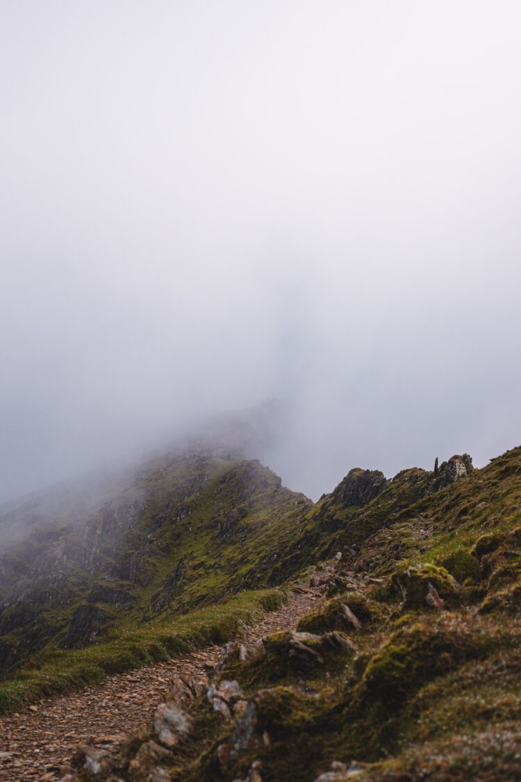 Hike Mount Snowdon