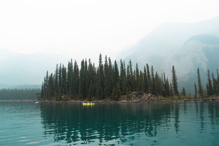 Jasper National Park Maligne Lake kano