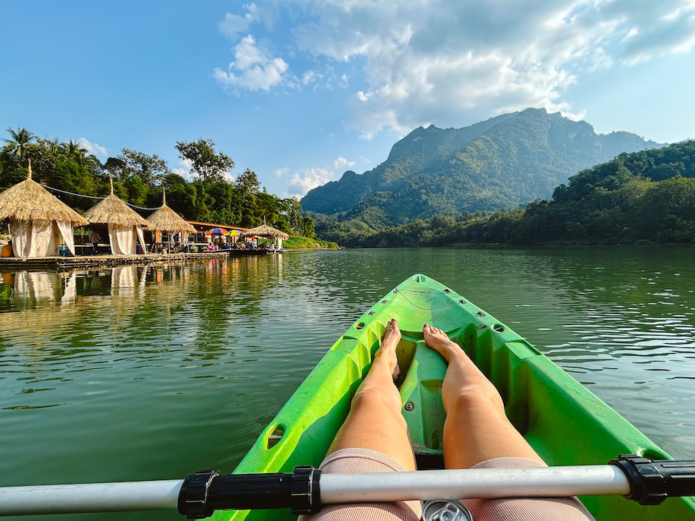 Kajakken, Laos