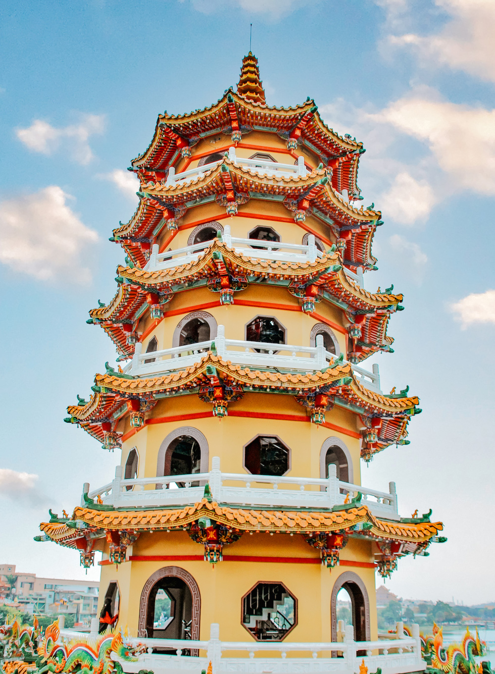 Kaohsiung Dragon and Tiger Pagoda