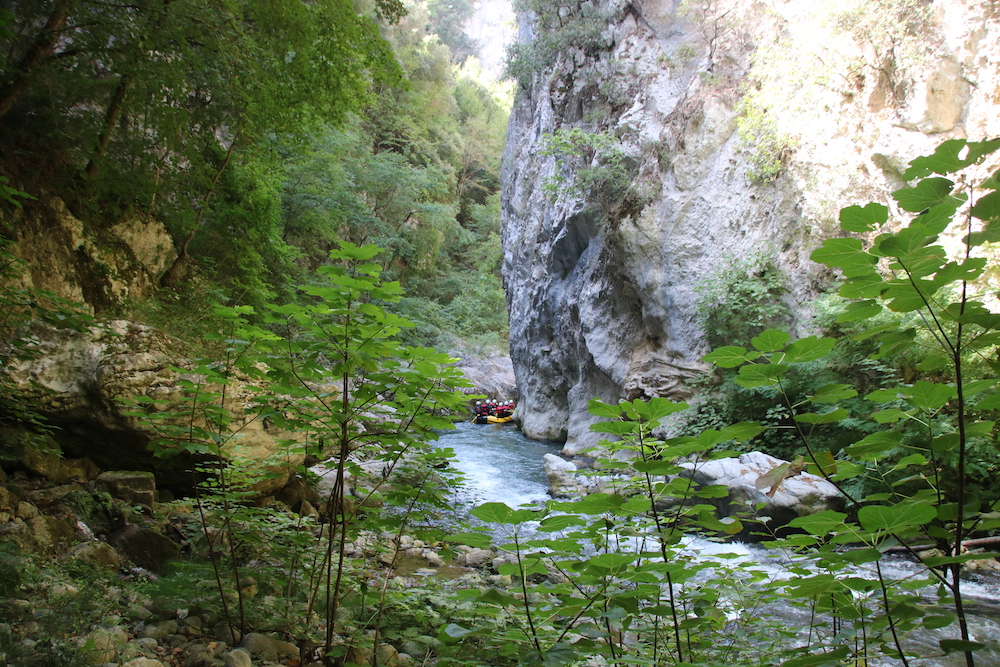 Lao rivier in italie raften