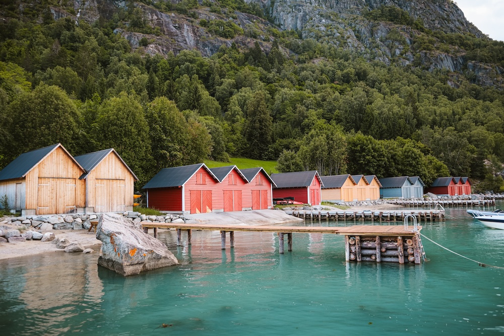 Lustrafjorden