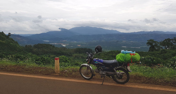 Motor kopen vietnam huren onderweg