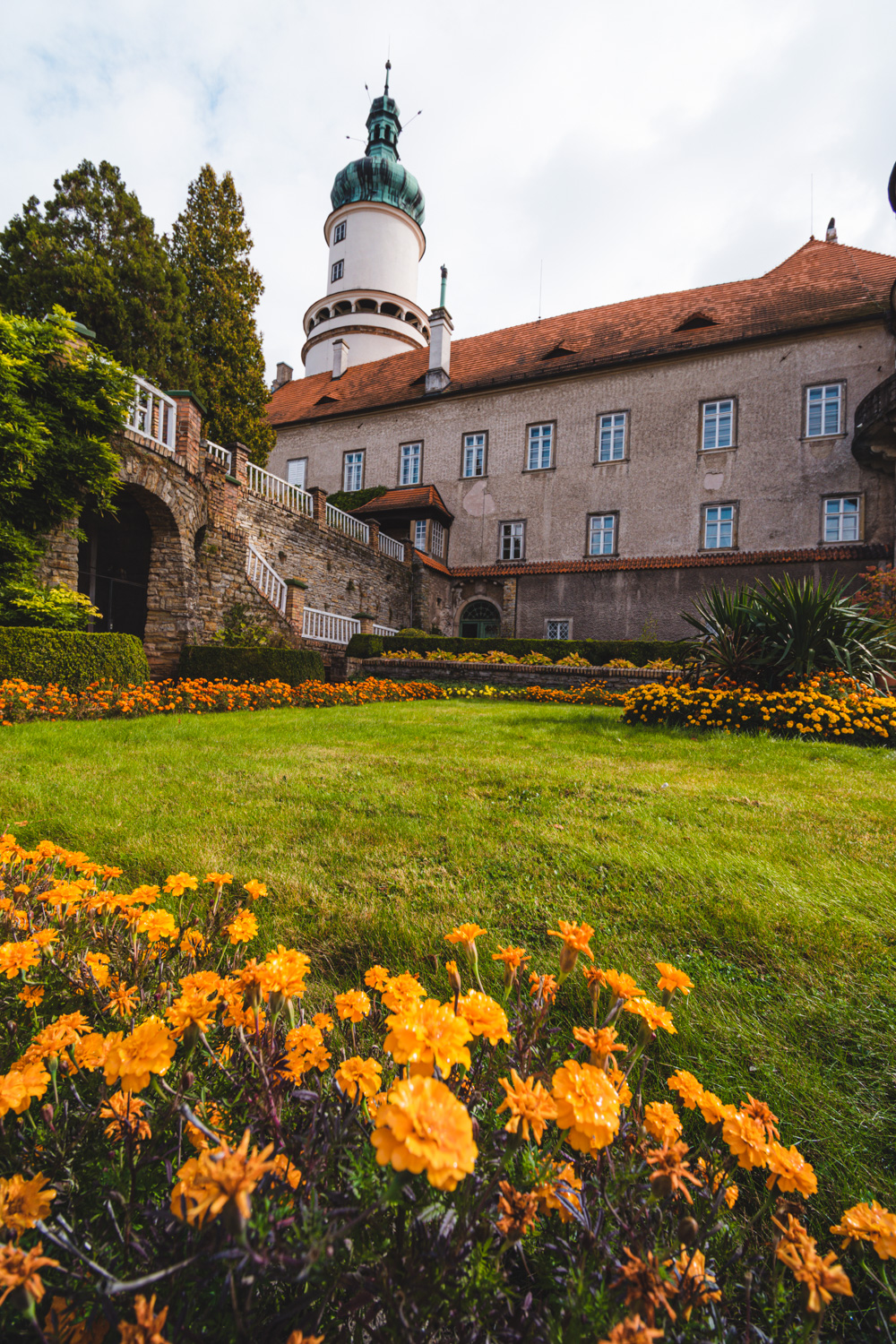 Nové Město nad Metují chateau