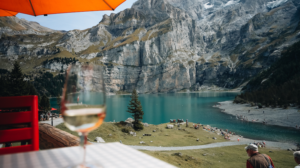 Oeschinensee wine