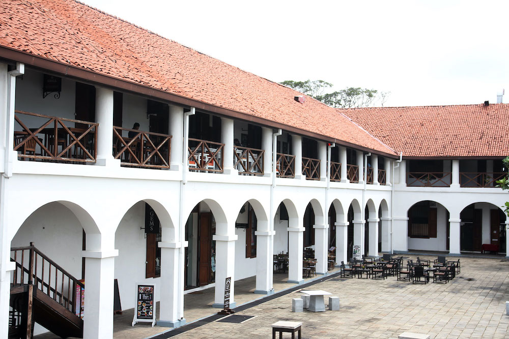 Old-Dutch-Hospital-galle