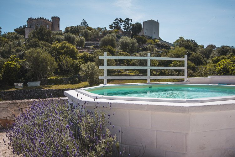 Ostuni puglia trulli zwembadje