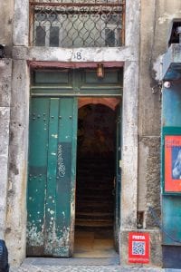 Pink street lissabon