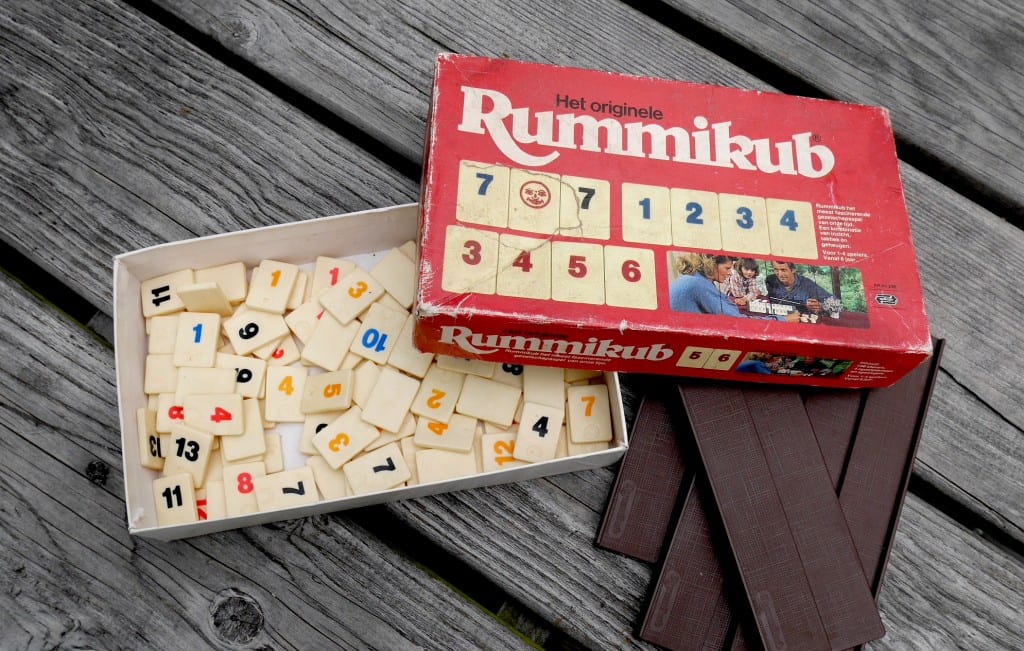 Rumikub spelen reisspellen