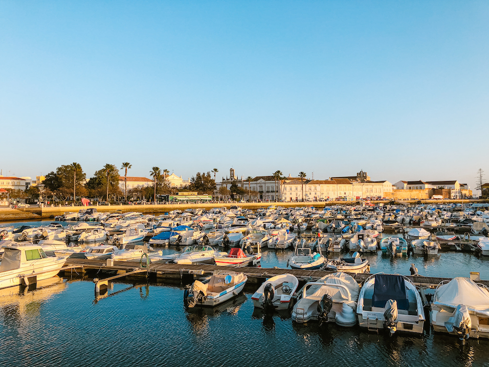 Stedentrip Faro, Haven