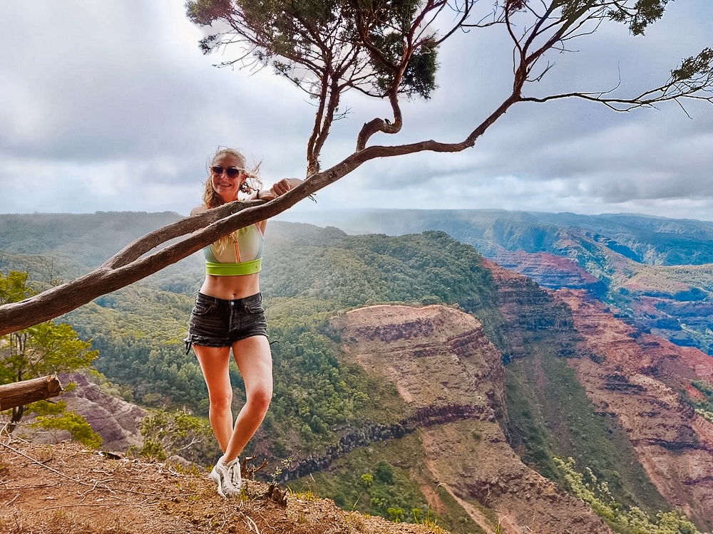 Stephanie in de Waimea Canyon