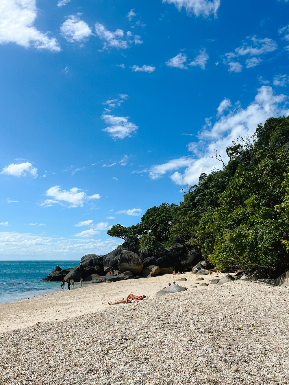 Strand van Fitzroy en Green Island