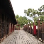 Teakhouten tempel in Mandalay