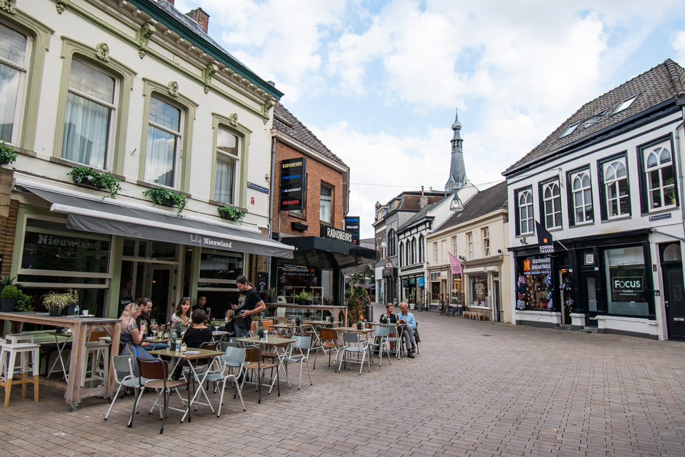 Tilburg Nieuwland lunch spot