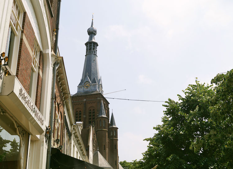 Tilburg wat te doen toren winkelstraat