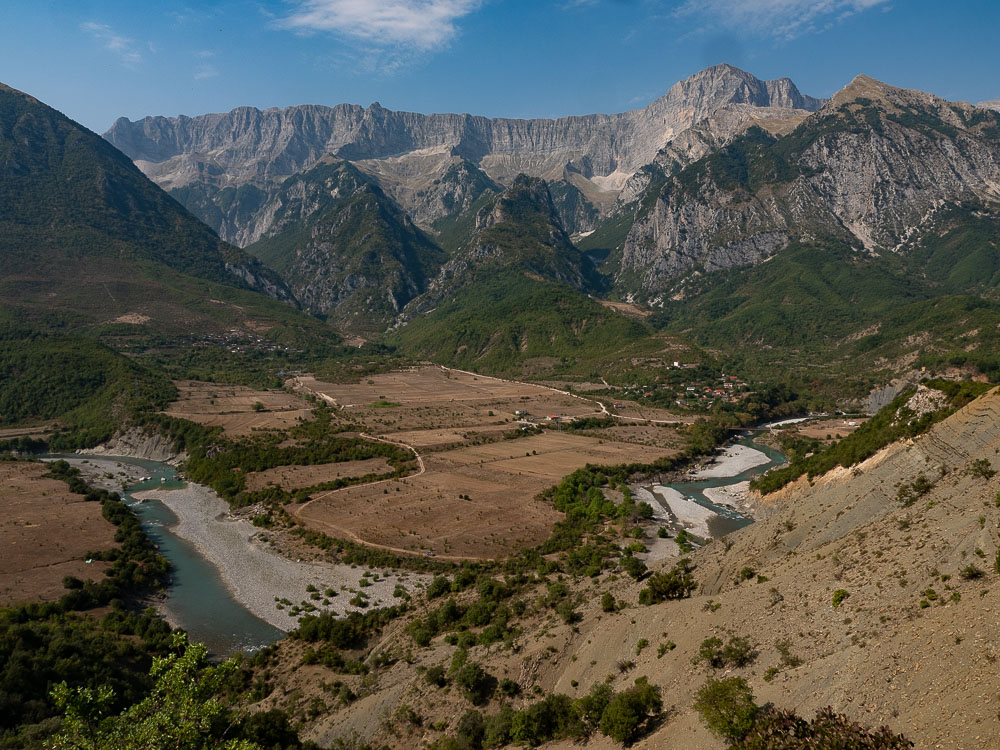 Tips Roadtrip door Albanie Permet langs de Aoös