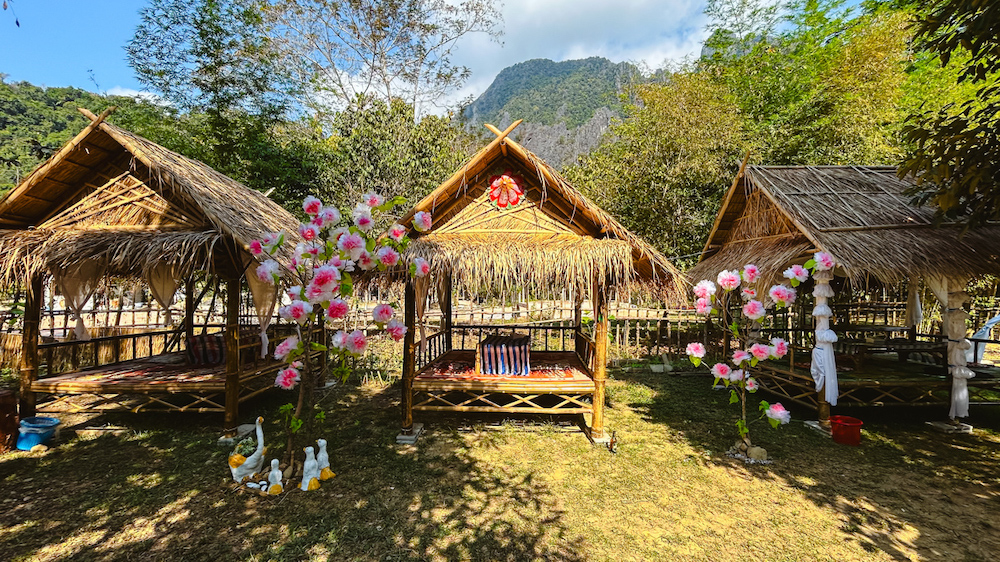 Vang Vieng Kha‘ nom Cafe