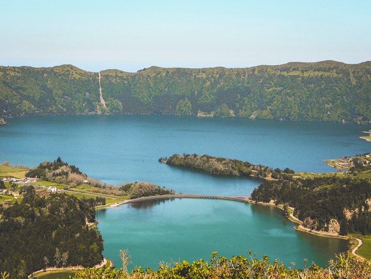 Verlaten hotel de azoren sao miguel sete cidades uitzicht