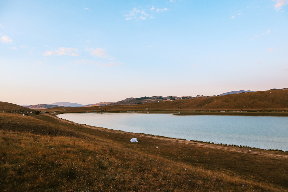 Vrazje Jezero