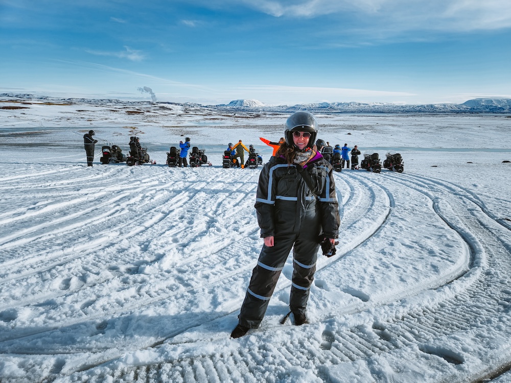 Waarom IJsland winter, sneeuwscooter myvatn