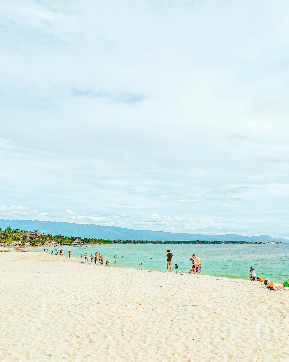 White beach Moalboal