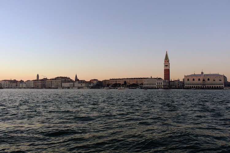 Winter venetie Uitzicht San Giorgio Maggiore