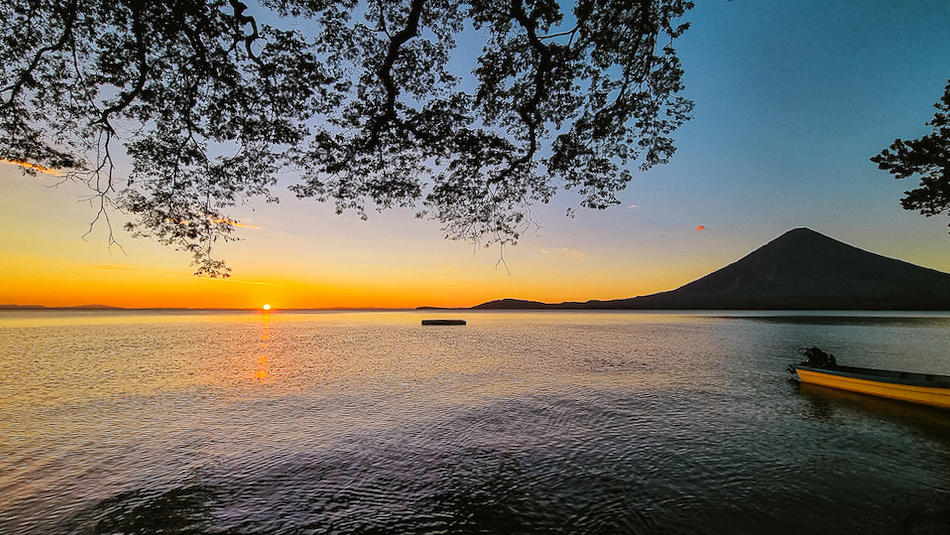 Zonsondergang Ometepe, Nicaragua