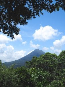 arenal vulkaan uitzicht zip lining