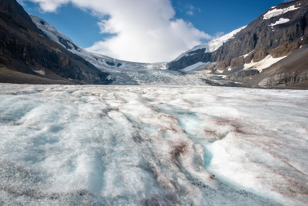 autoroutes in canada-alberta-columbia-icefield