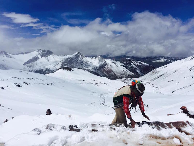 backpacken peru bolivia chili besneeuwde rainbow_mountain