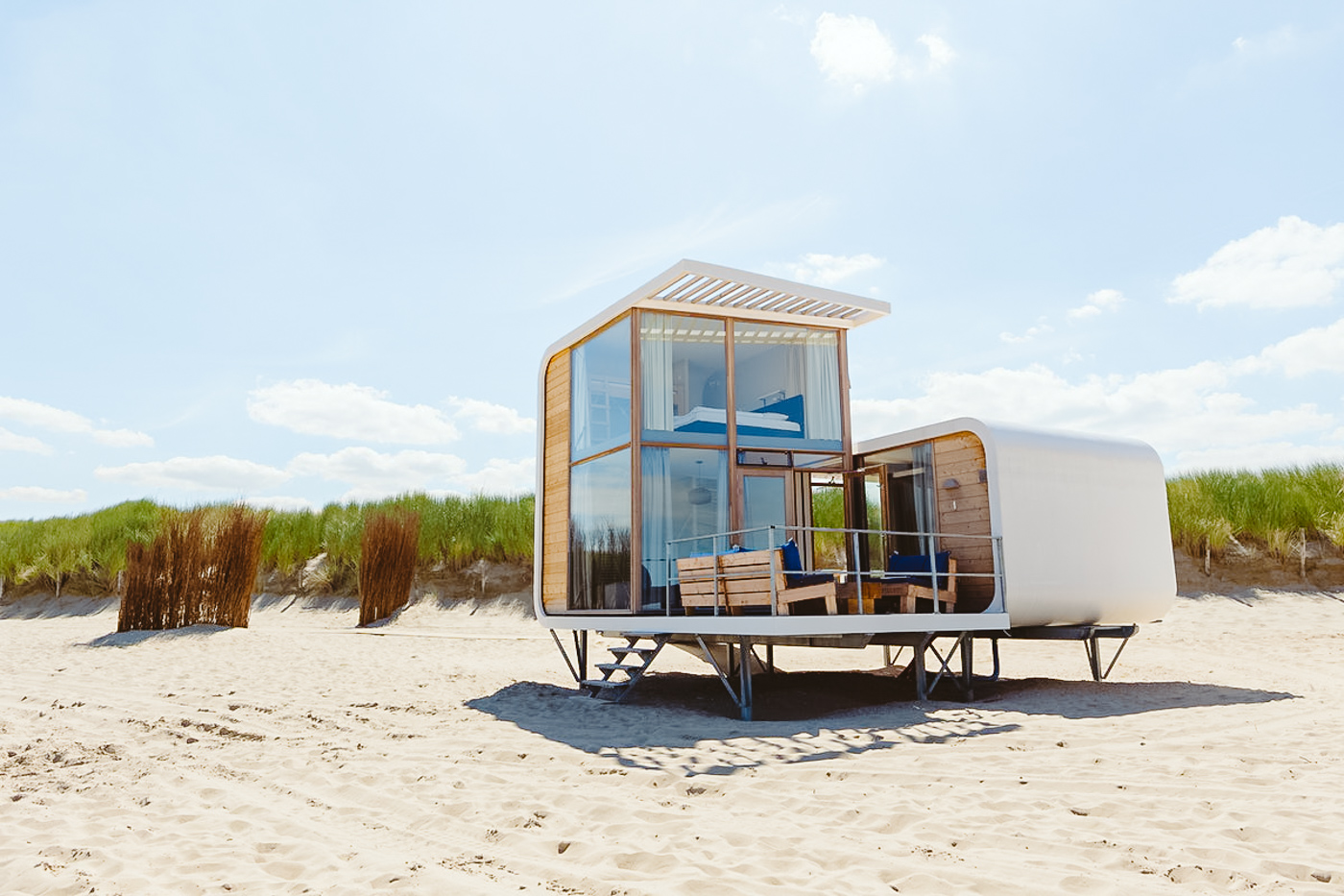 bijzonder overnachten nederland strandhuisje