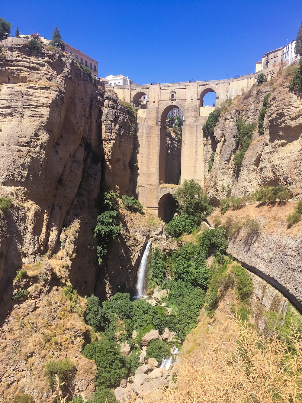 brug in ronda andalusie vakantie