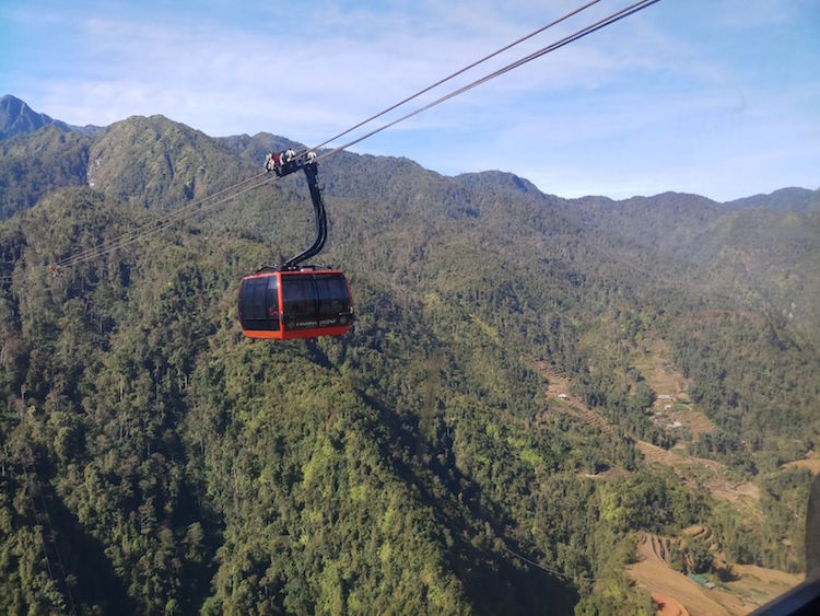 cable car fansipan sa pa vietnam