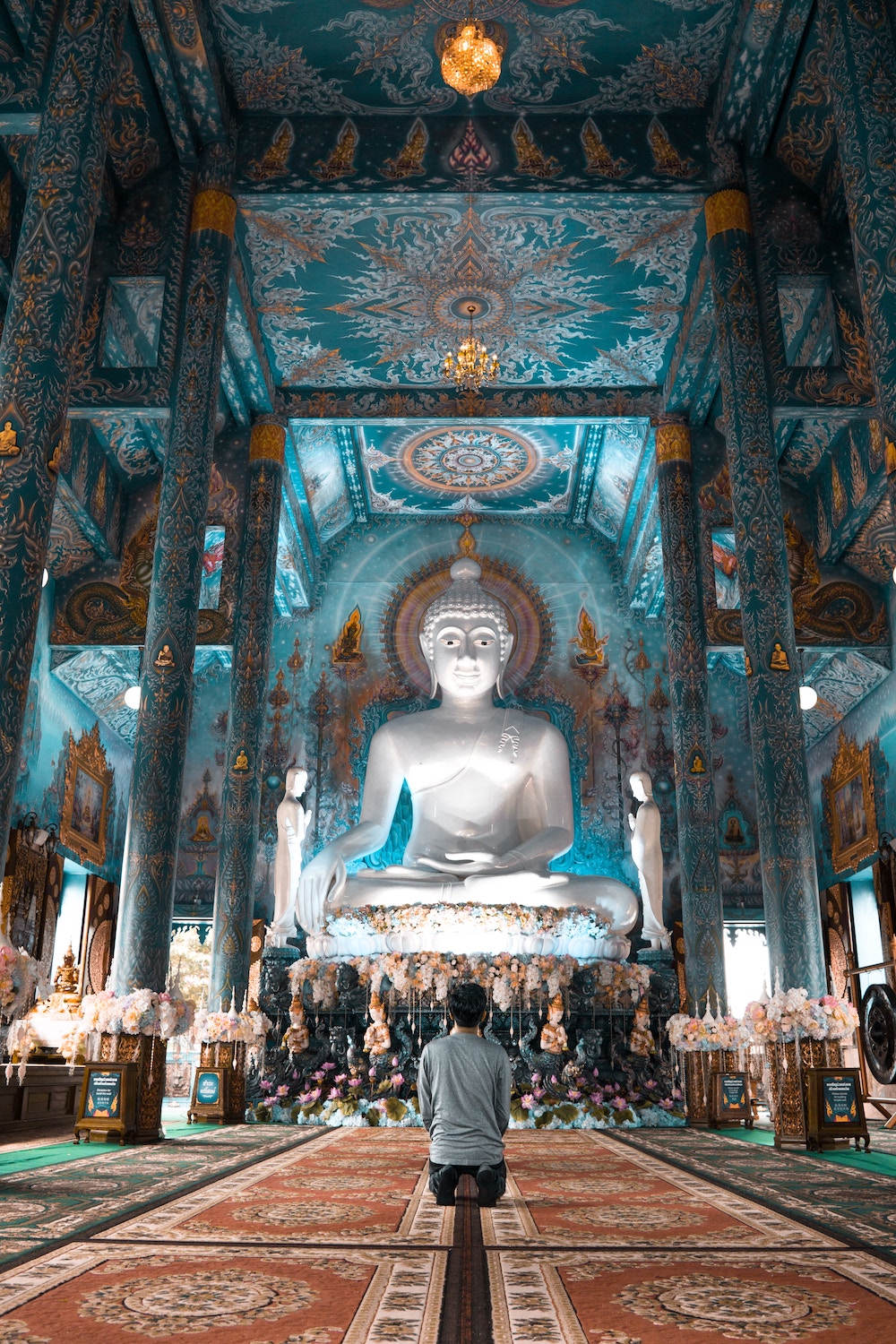 chiang rai Wat Rong Seur