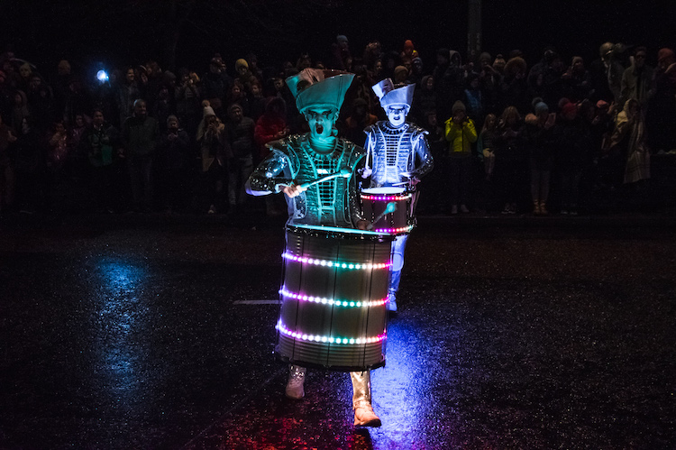 derry halloween ierland parade