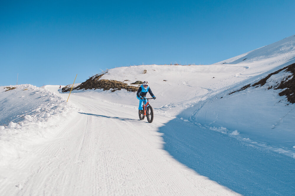 fatbiken sneeuw in les menuires