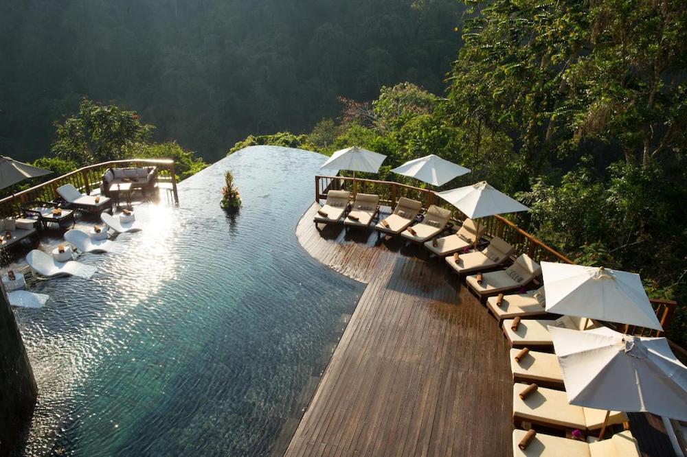 hanging gardens, infinity pools