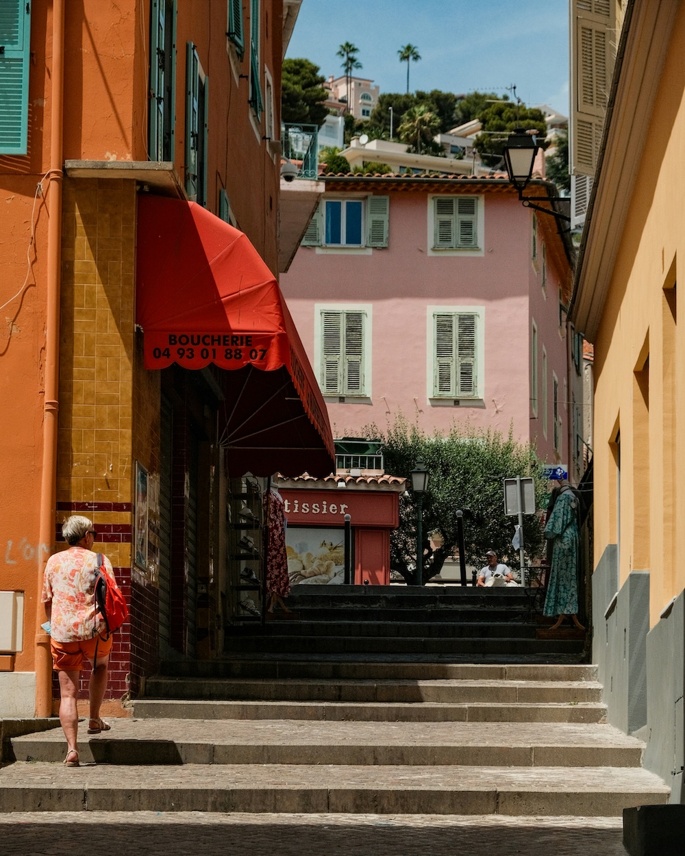 kleurrijke straat, Villefranche-sur-Mer