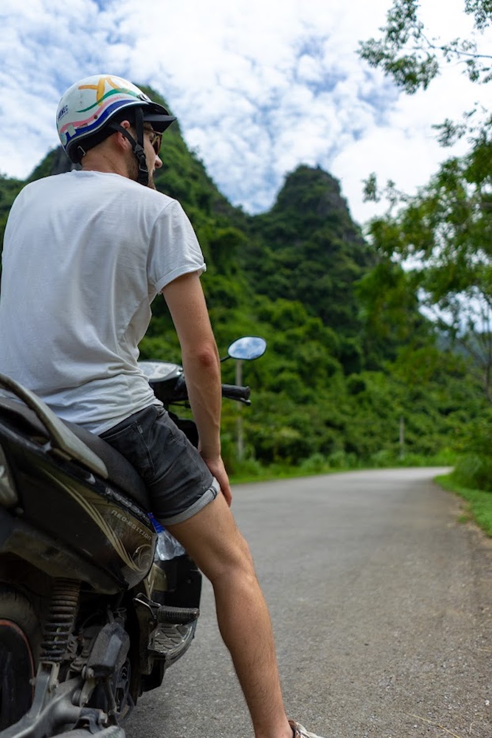 met de scooter door, cat ba