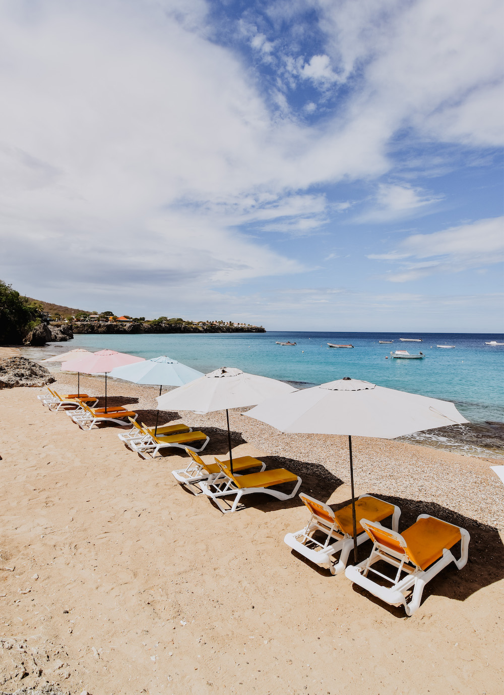 mooiste stranden curacao playa piskado