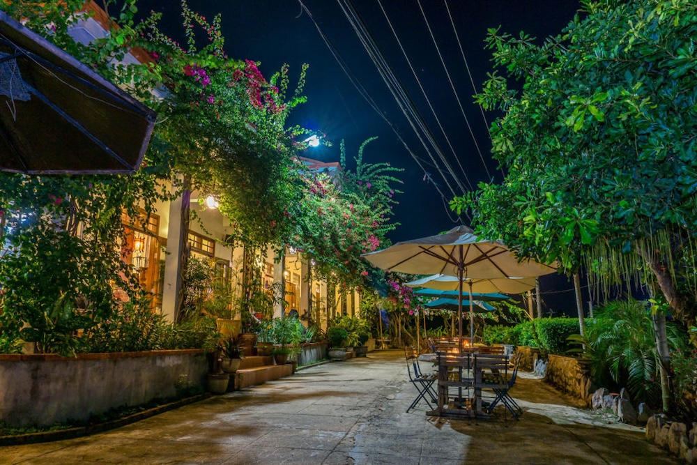 phong na farmstay restaurant