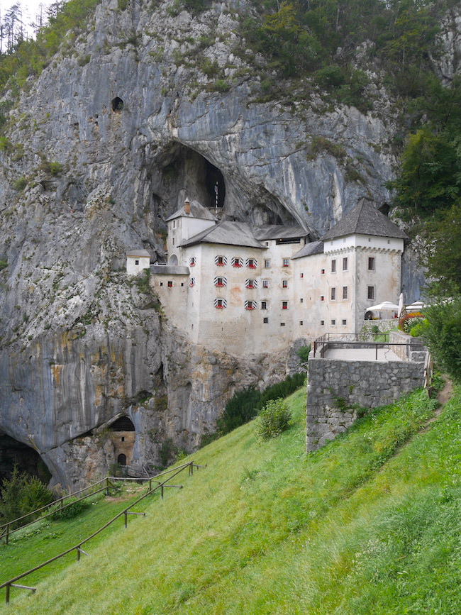 predjama castel slovenie