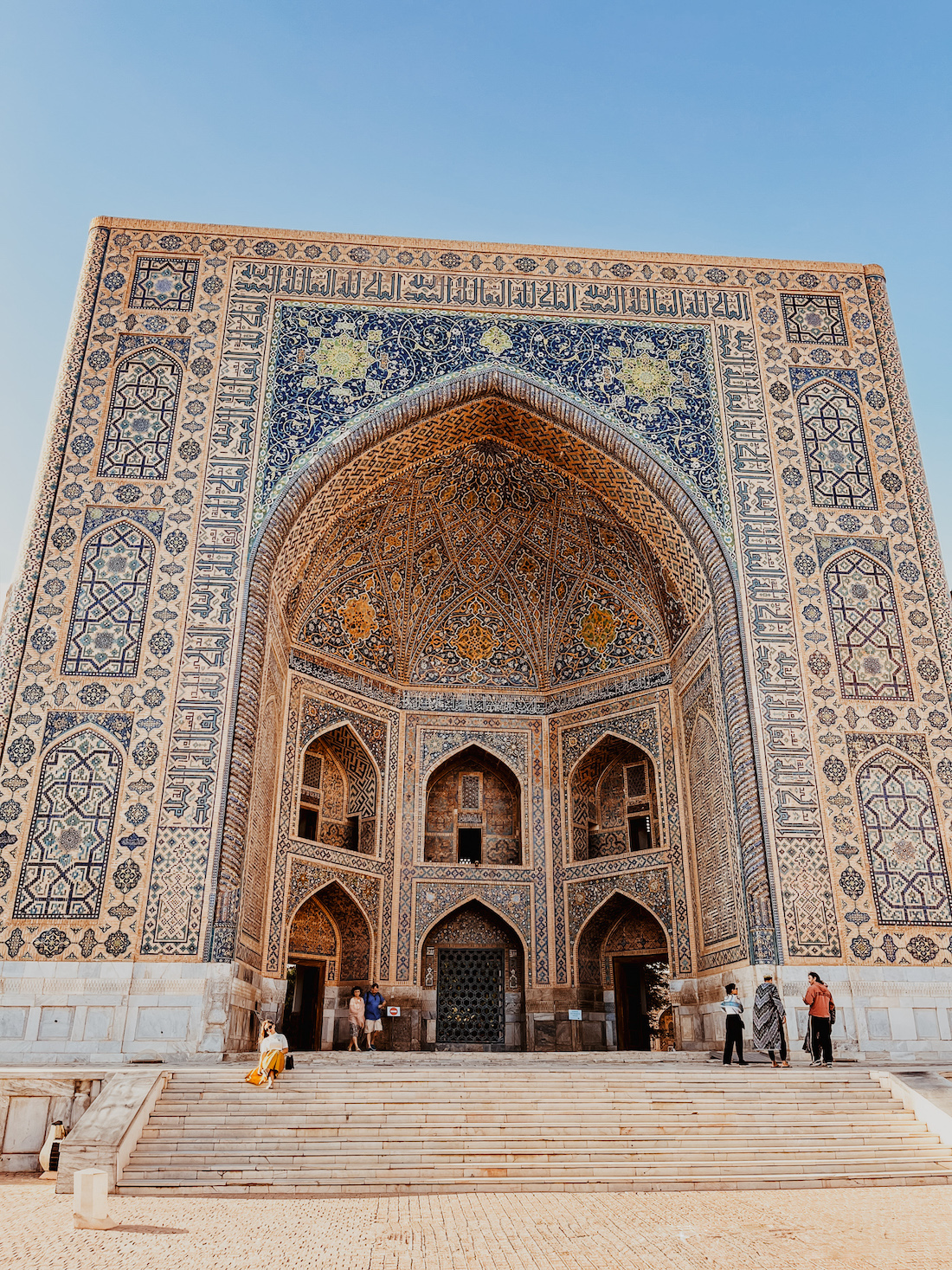 rondreis oezbekistan Madrassa Registan Samarkand