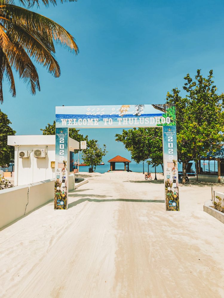 stranden thulusdoo eiland malediven