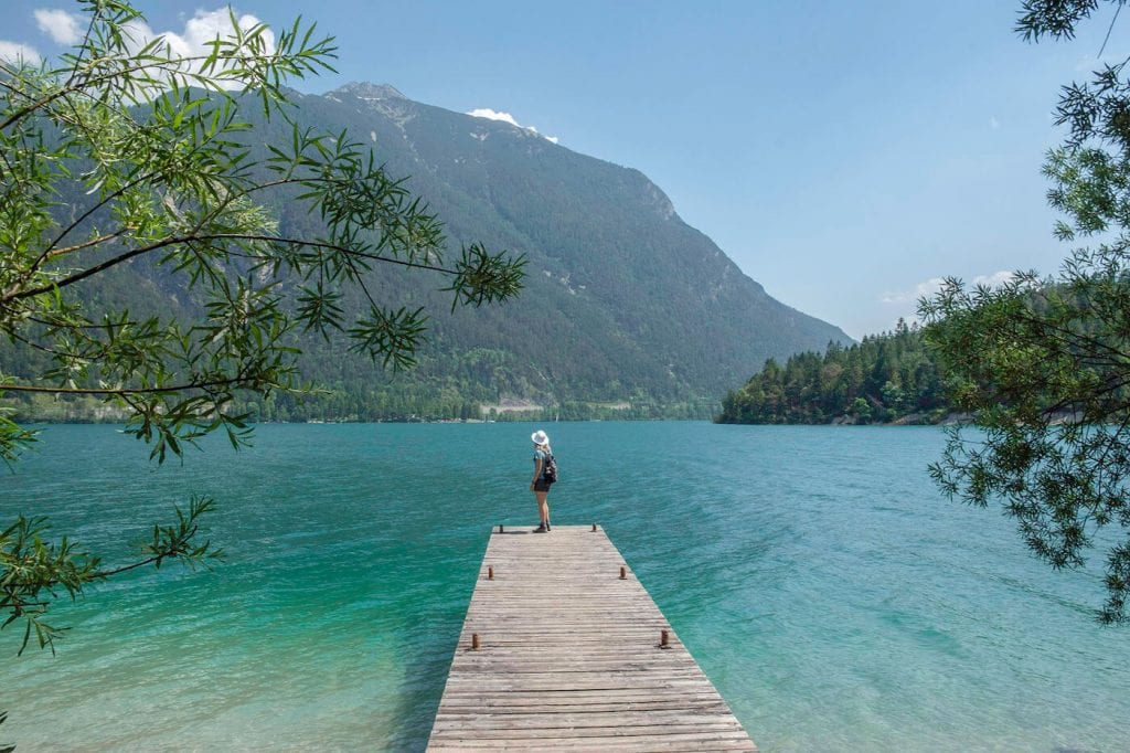 turquoise meer in Achensee zomervakantie oostenrijk